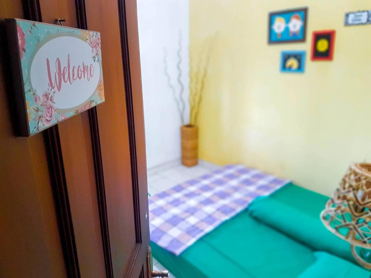 Glory Homestay Yogyakarta Exterior foto